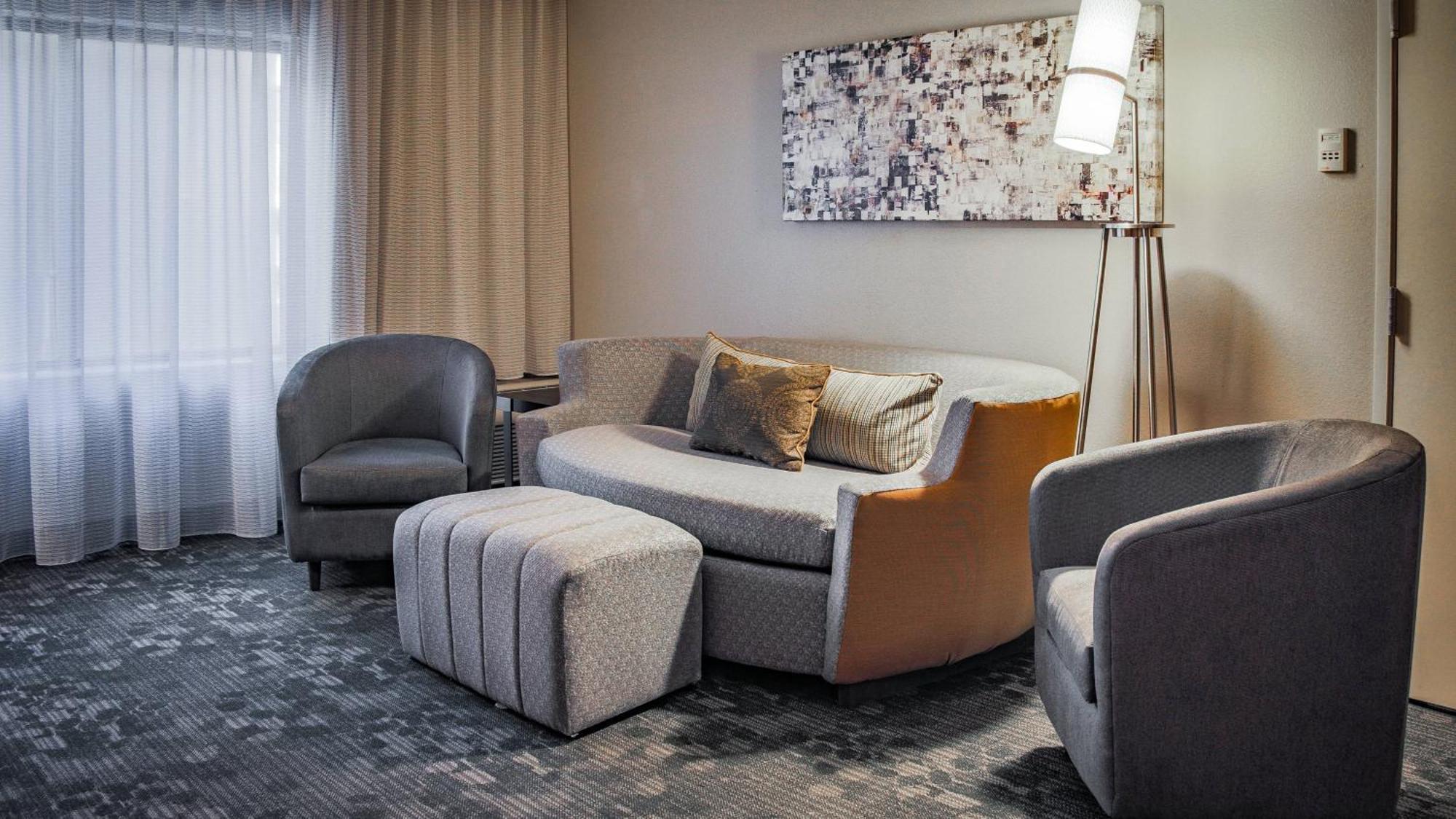 Courtyard By Marriott Norman Hotel Kültér fotó
