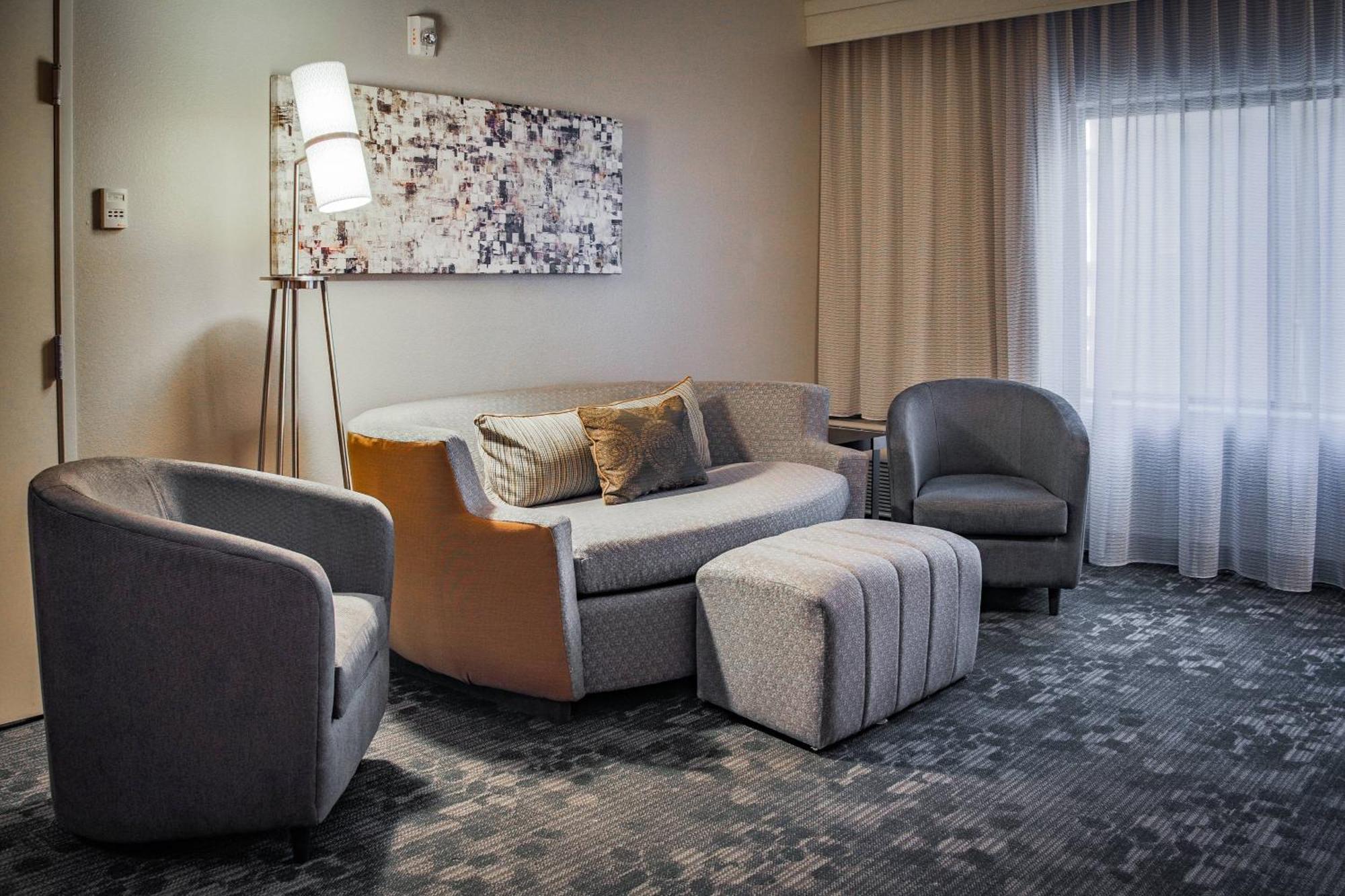 Courtyard By Marriott Norman Hotel Kültér fotó
