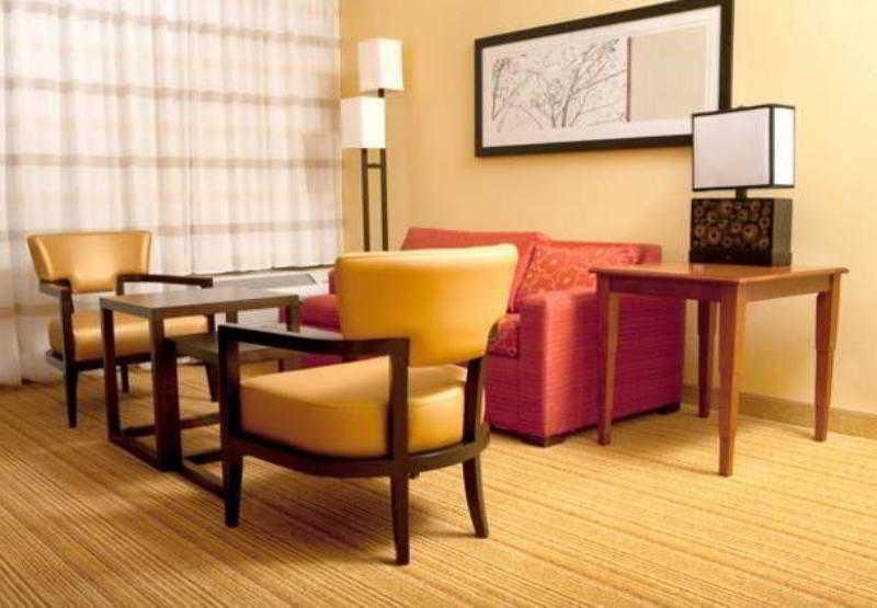 Courtyard By Marriott Norman Hotel Szoba fotó